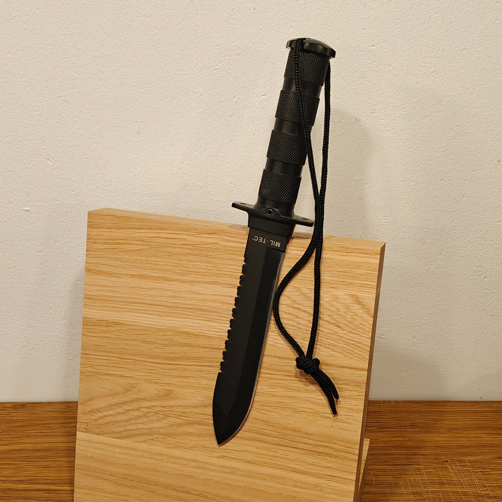 Mil-Tec Outdoorkniv med etui